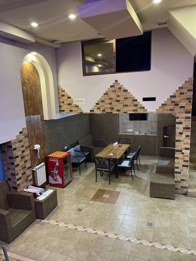 יירבאן Joy Hotel Apartament מראה חיצוני תמונה