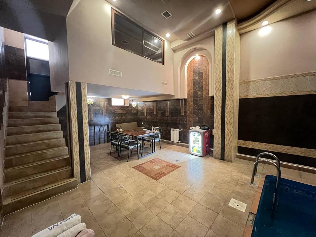 יירבאן Joy Hotel Apartament מראה חיצוני תמונה