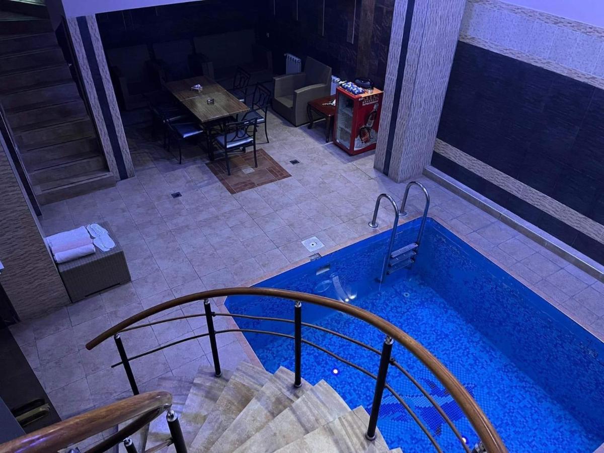 יירבאן Joy Hotel Apartament מראה חיצוני תמונה