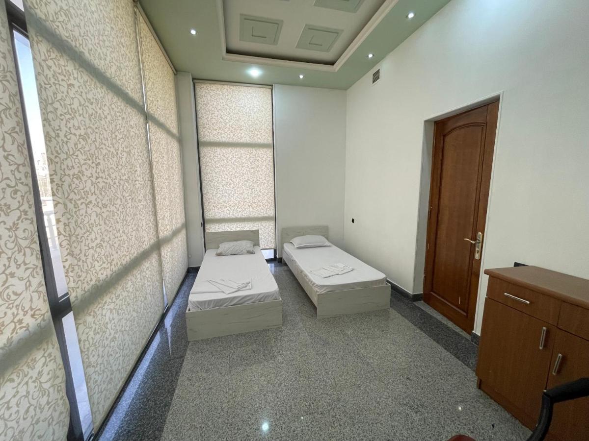 יירבאן Joy Hotel Apartament מראה חיצוני תמונה