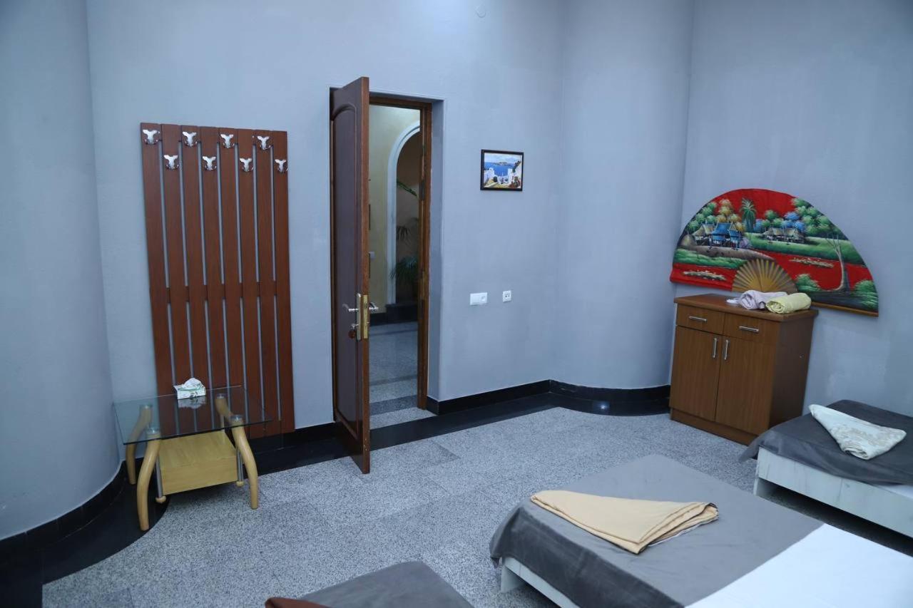 יירבאן Joy Hotel Apartament מראה חיצוני תמונה